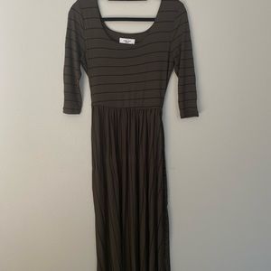 Carly Jean Los Angeles Green & Black Dress Hollyn Dress